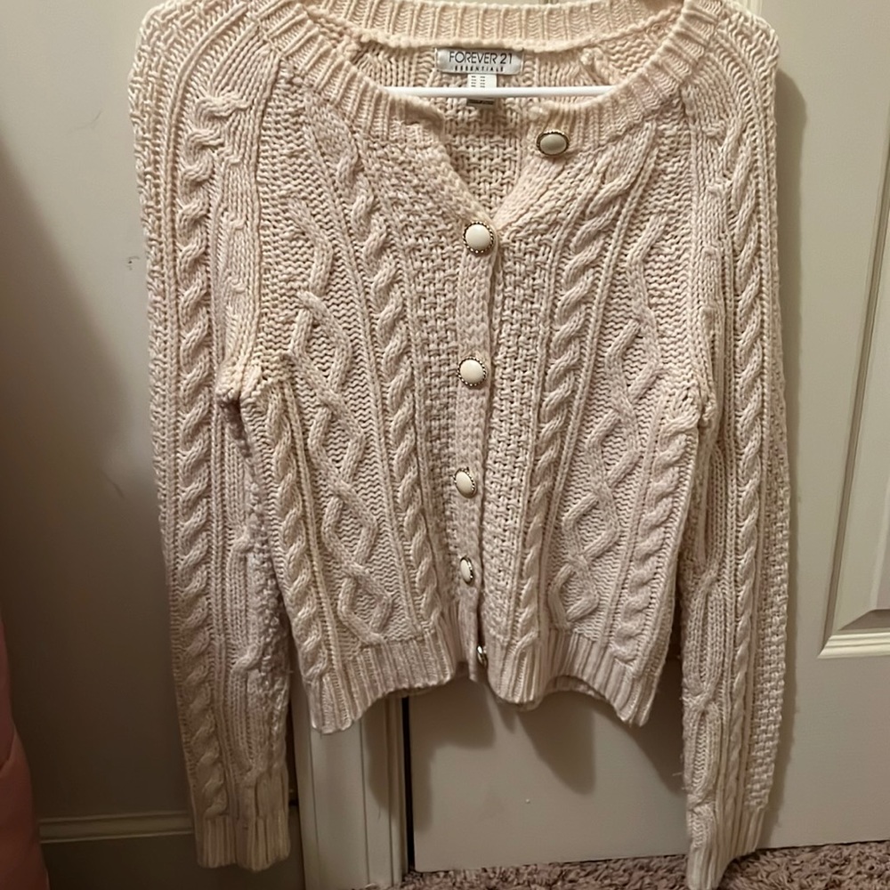 Forever21 ivory cable cardigan size xsmall